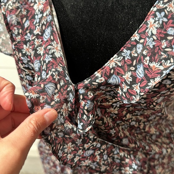 BCBG Ruffled Floral Print Surplice Romper, Size Small - Picture 9 of 14